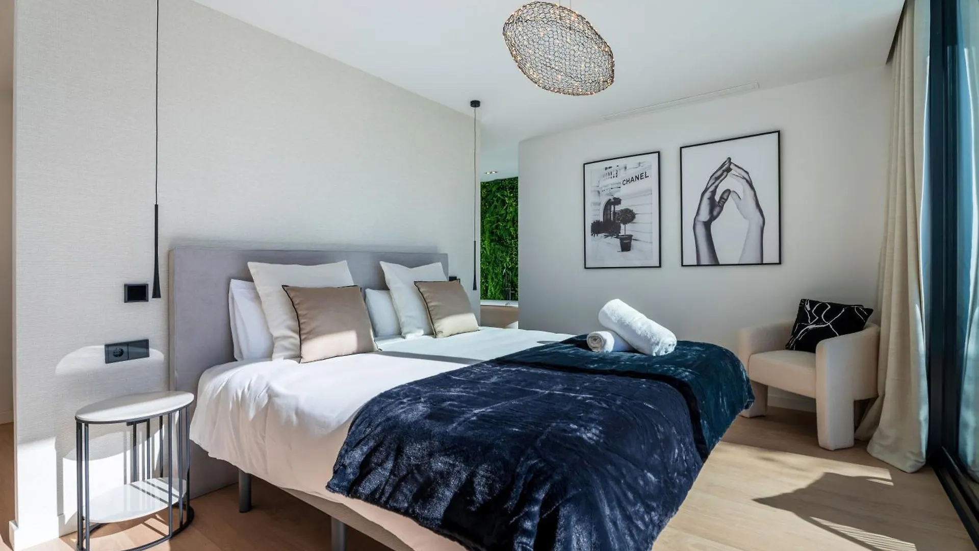 Vacation Marbella I Villa La Moderne, Sparkling Heated Pool, Private Gym, Cine Room, Arcade Machines 0*,  España