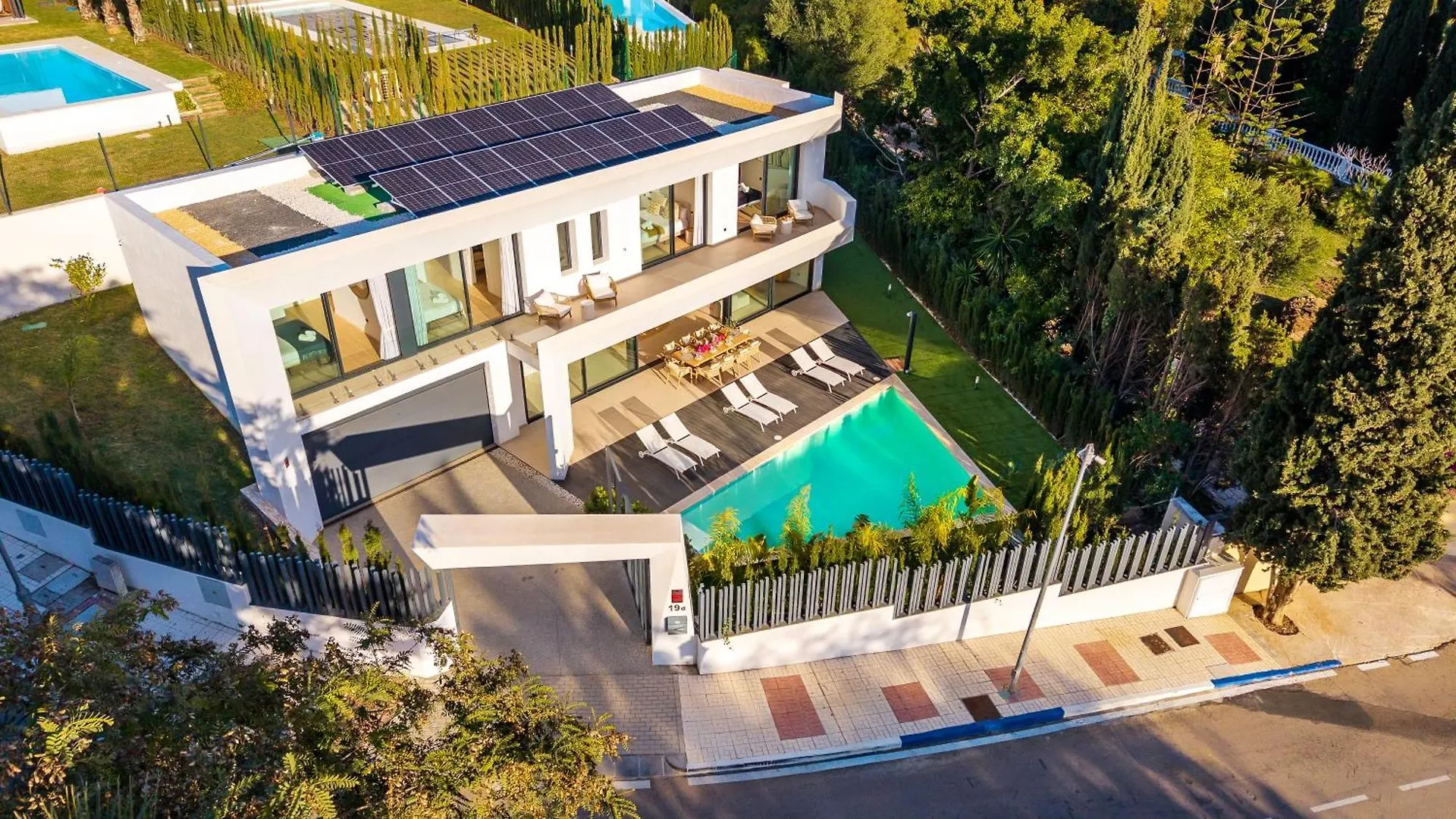 Vacation Marbella I Villa La Moderne, Sparkling Heated Pool, Private Gym, Cine Room, Arcade Machines 0*,