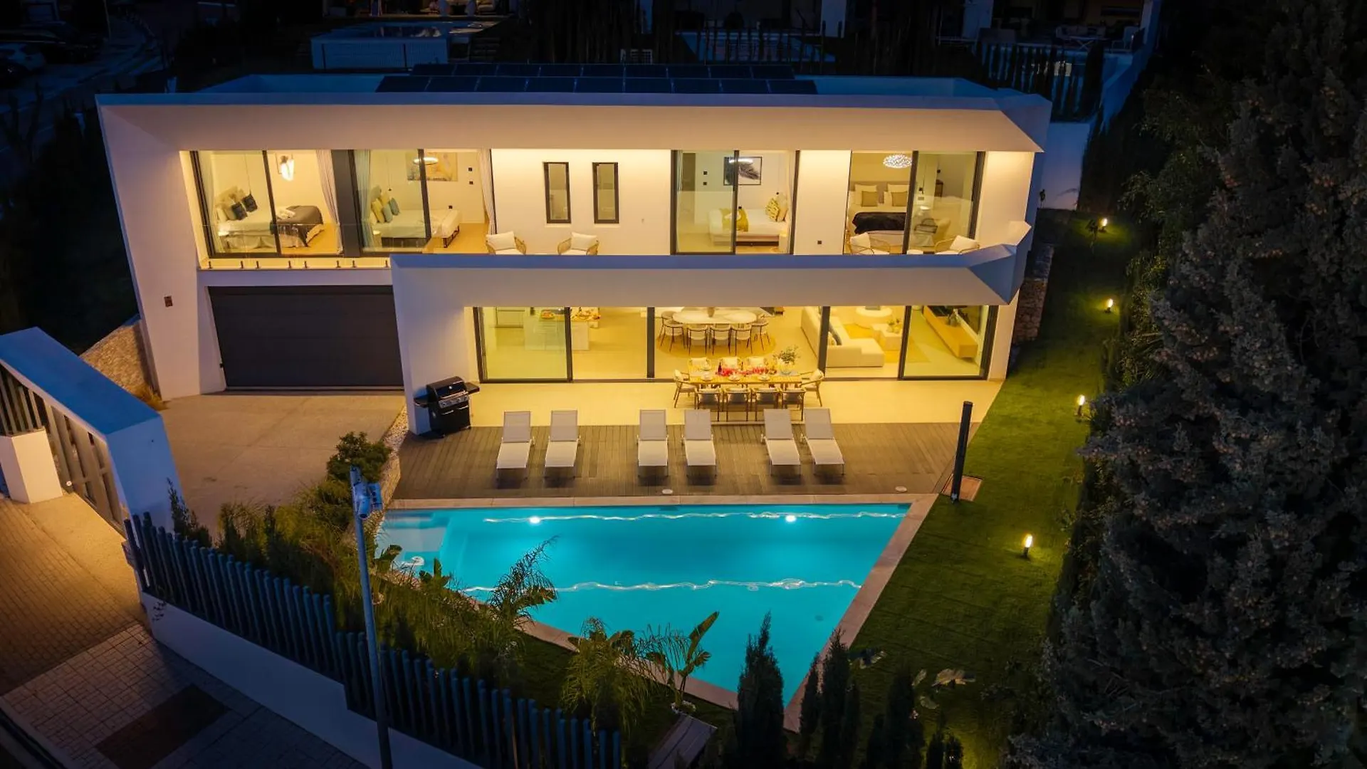 Vacation Marbella I Villa La Moderne, Sparkling Heated Pool, Private Gym, Cine Room, Arcade Machines